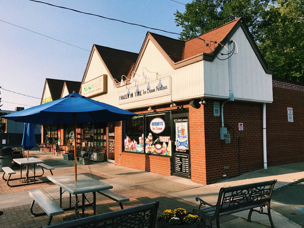 Photo of an ice cream parlor